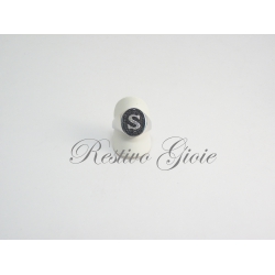 ANELLO IN ARGENTO 925 CON ZIRCONI NERI E BIANCHI MOD CHEVALIER CON INIZIALE