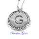 Collana e ciondolo con iniziale lettera G e zirconi in ottone argentato