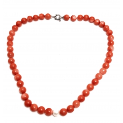 Collana in corallo rosa e perla con chiusura in argento