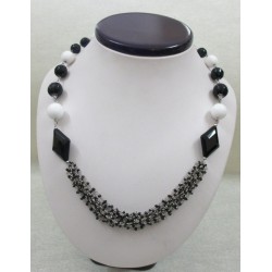 COLLANA DI PIETRE DURE AGATA BIANCA E ONICE
